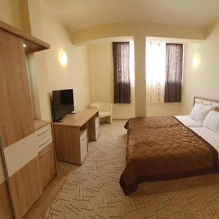 Hotel Dream *